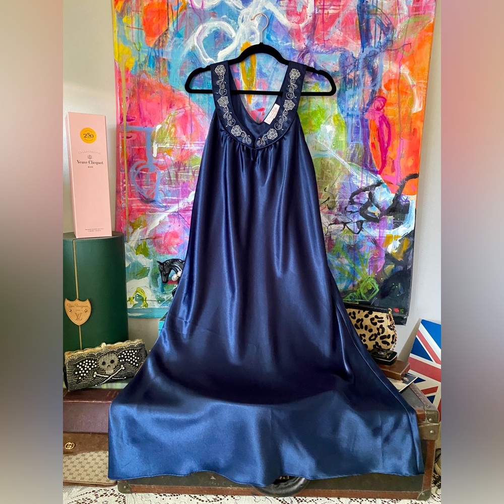 Gorgeous NWT OSCAR de la RENTA Silky Beautiful Blue Nightgown Dress Slip 💙🥰💖 M